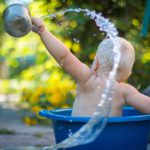 この暑さには耐えられない!を英語で言うと??